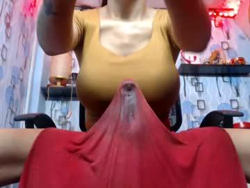 Watch 21cmmusclecockts performing live on BoomCams free cam network