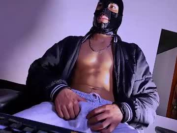 Watch 3v1l_ performing live on BoomCams free cam network