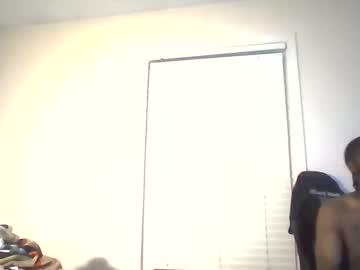 Watch 420fr3aks performing live on BoomCams free cam network