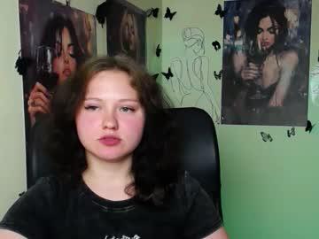 Watch _foxy_lady performing live on BoomCams free cam network