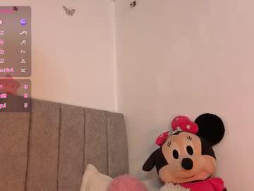 Watch _jazmiin performing live on BoomCams free cam network