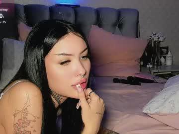 Watch _jesslei_ performing live on BoomCams free cam network