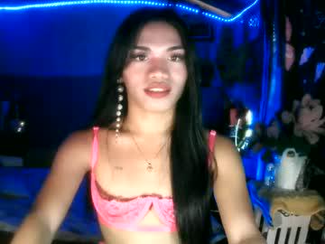 Watch _kiannahbabe_ performing live on BoomCams free cam network