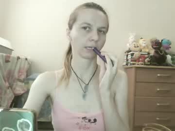 Watch _mari_so performing live on BoomCams free cam network