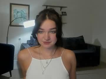 Watch _romanova performing live on BoomCams free cam network