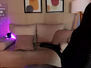 Watch _sophie__miller performing live on BoomCams free cam network