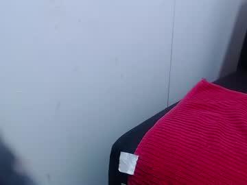 Watch _thamaraa_ performing live on BoomCams free cam network
