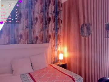 Watch _your_favorite_ performing live on BoomCams free cam network