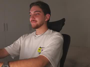 Watch aalexxxxxx performing live on BoomCams free cam network
