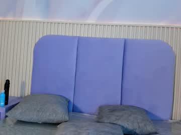 Watch abigail_aura performing live on BoomCams free cam network