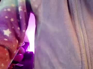Watch abigail_hobbs2 performing live on BoomCams free cam network