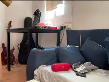 Watch aiasar performing live on BoomCams free cam network