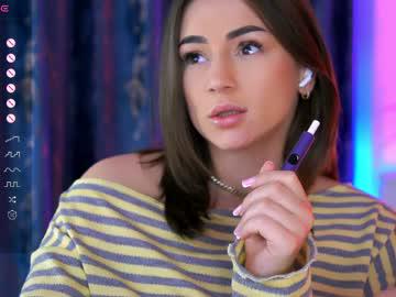 Watch aishasins performing live on BoomCams free cam network