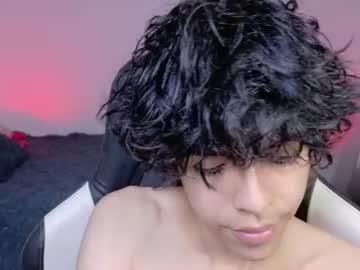 Watch alan18n performing live on BoomCams free cam network