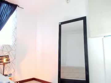 Watch aleja_arango performing live on BoomCams free cam network