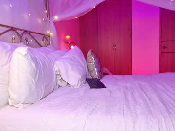 Watch alejadollts performing live on BoomCams free cam network