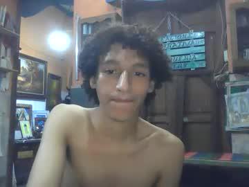 Watch alejandroperdomo8481 performing live on BoomCams free cam network