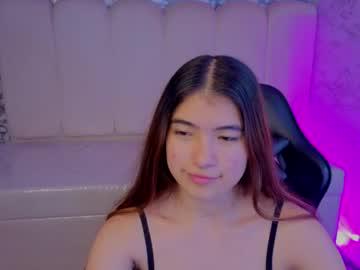 Watch alesia_v performing live on BoomCams free cam network