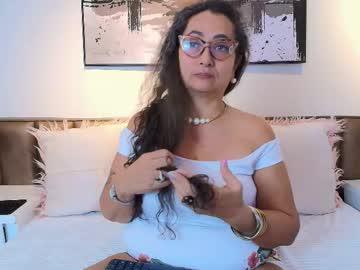 Watch alessandraleroy performing live on BoomCams free cam network