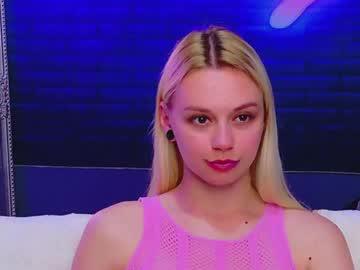 Watch alessiacroft performing live on BoomCams free cam network