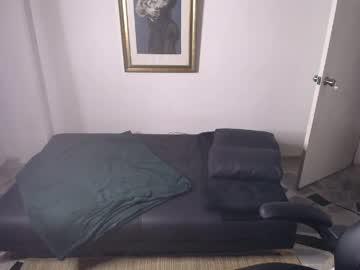 Watch alex_orionjs performing live on BoomCams free cam network