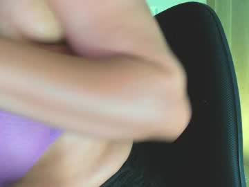 Watch alice_thompsonx performing live on BoomCams free cam network