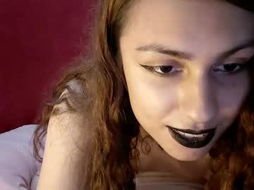 Watch alicia_axiom performing live on BoomCams free cam network