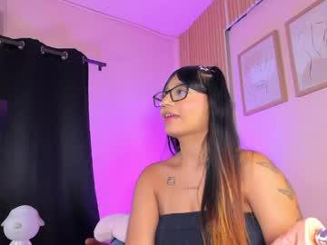 Watch alismith2 performing live on BoomCams free cam network