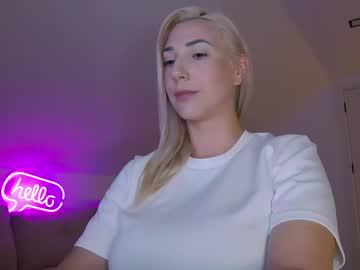 Watch allayah performing live on BoomCams free cam network