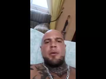 Watch alphahorus44063 performing live on BoomCams free cam network