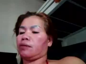 Watch amanda_pinaymama performing live on BoomCams free cam network