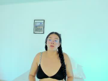 Watch amberr_collins performing live on BoomCams free cam network