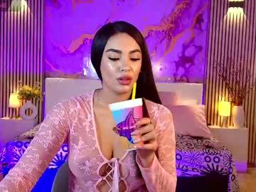 Watch amyjohnsonn performing live on BoomCams free cam network
