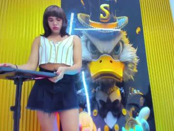 Watch andrea_giraldo_ performing live on BoomCams free cam network
