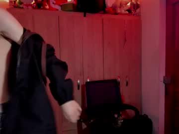 Watch andrew_collins420 performing live on BoomCams free cam network