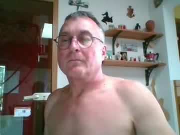 Watch andybayern performing live on BoomCams free cam network