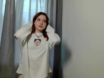 Watch anfoxie performing live on BoomCams free cam network