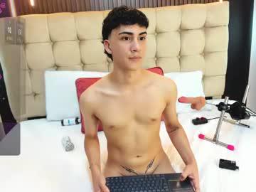 Watch angel_camii performing live on BoomCams free cam network