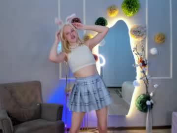 Watch angel_tessa performing live on BoomCams free cam network