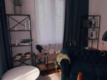 Watch angelinahass performing live on BoomCams free cam network