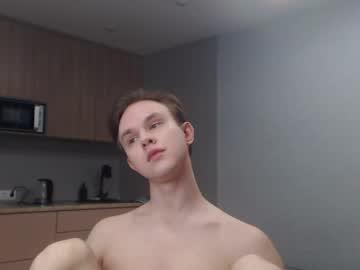 Watch angelraaay performing live on BoomCams free cam network