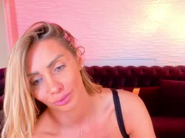 Watch angelwoow performing live on BoomCams free cam network
