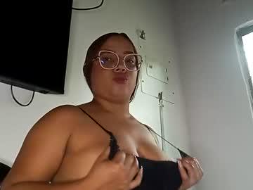 Watch angi_tonson performing live on BoomCams free cam network