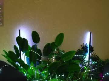Watch anita_von performing live on BoomCams free cam network