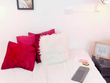 Watch annarosse3 performing live on BoomCams free cam network