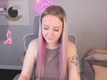 Watch annette_potter performing live on BoomCams free cam network