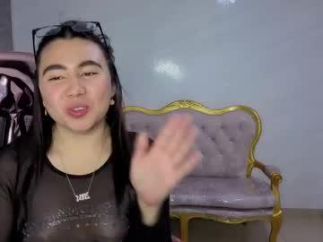 Watch anny1_s performing live on BoomCams free cam network