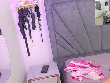 Watch antonellarossi_os performing live on BoomCams free cam network