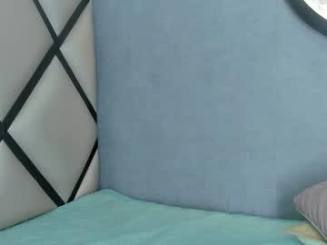 Watch archiee_03 performing live on BoomCams free cam network