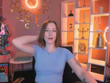 Watch aria_voss_ performing live on BoomCams free cam network